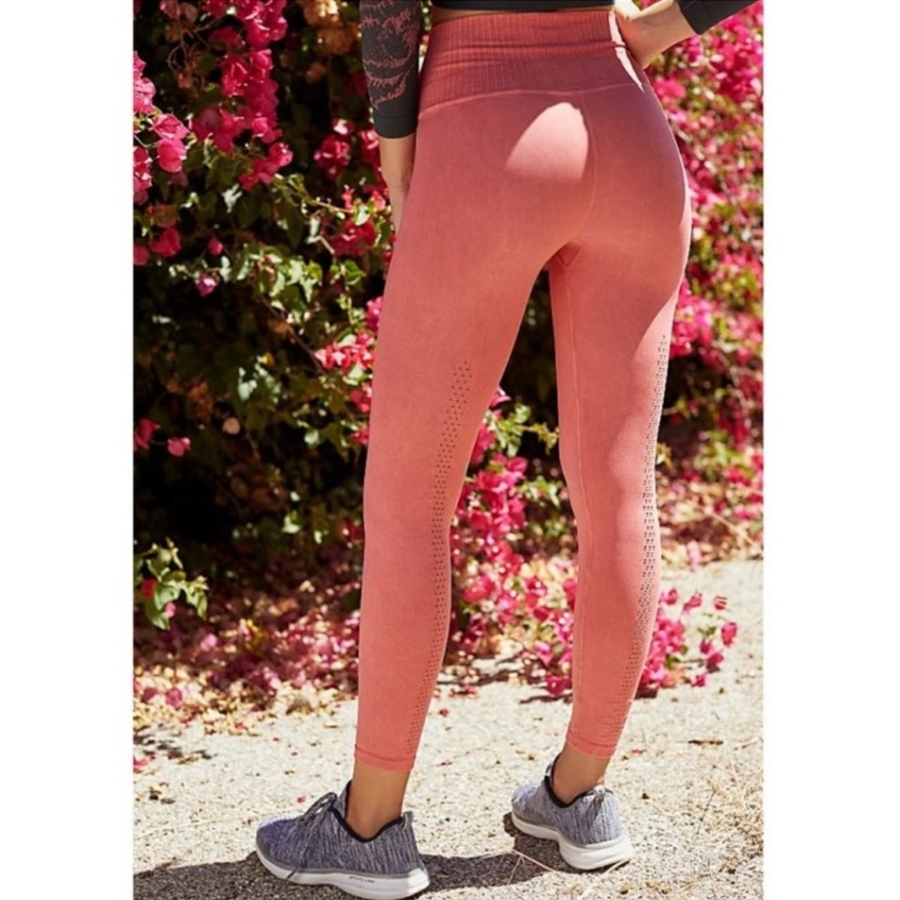 Free People Good Karma Leggings Size XS/S - Picture 2 of 2
